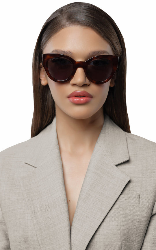 Trulli / Tortoise Red + Dark Black Lens.