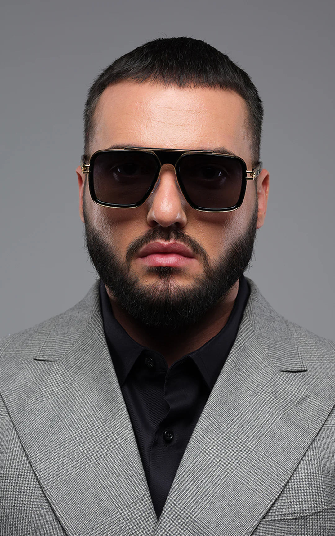 Castel del Monte / Black & Gold Color + Dark Black Lens