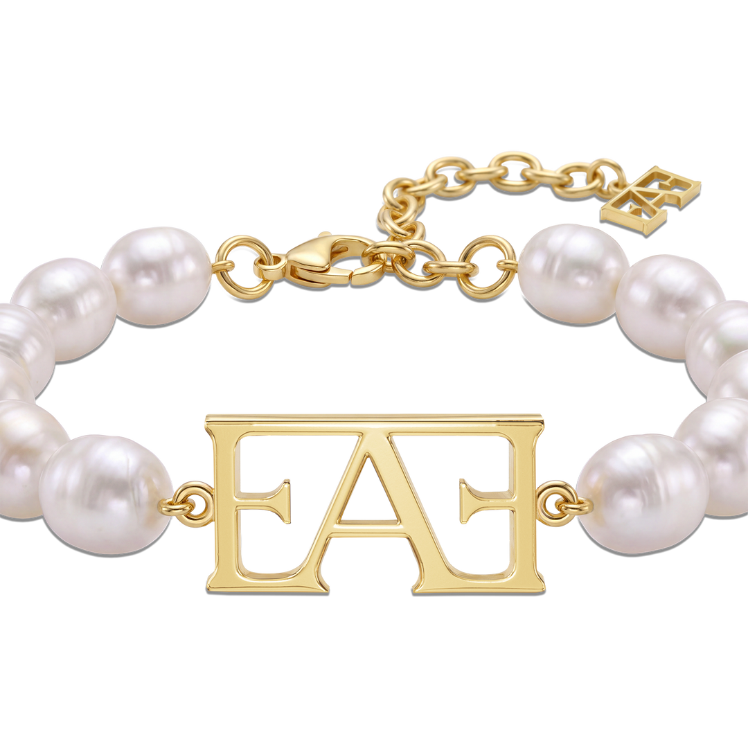 Statement Pearl Bracelet.
