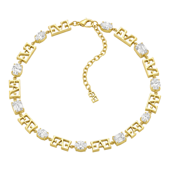 Trinity Necklace / White Color.