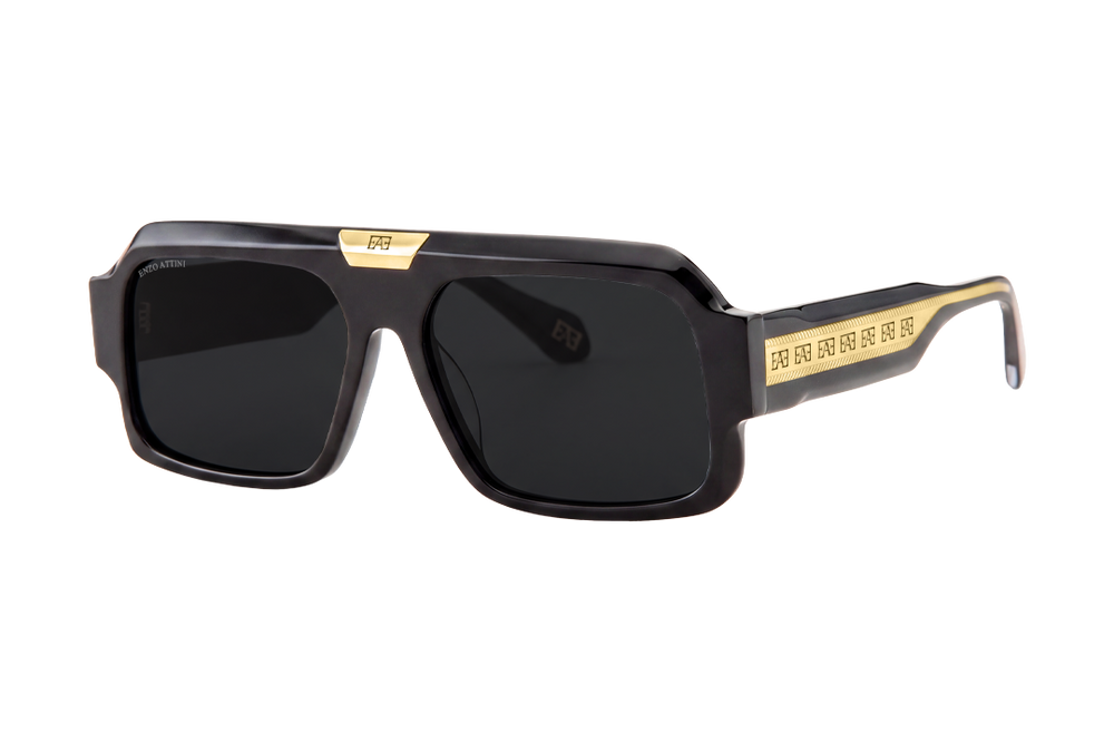 Lago di Como ll / Black &  Black Lens