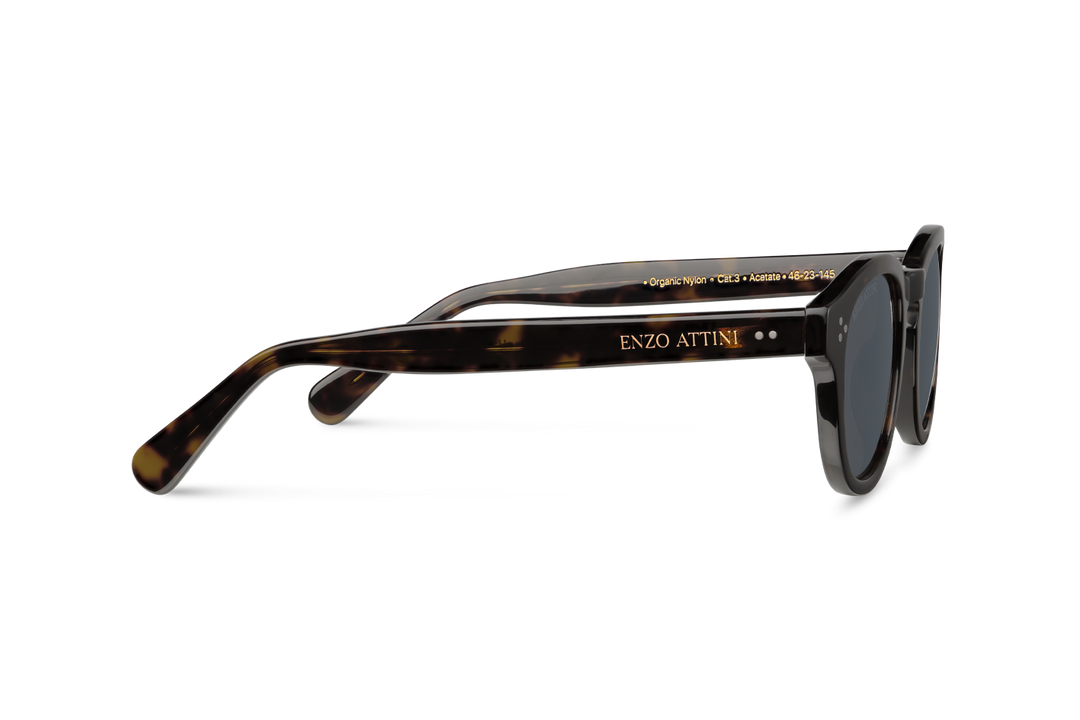 il Pantheon / Dark Tortoise Red + Black Lens.